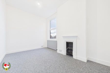 Linden Road, Linden, Gloucester - Photo 3