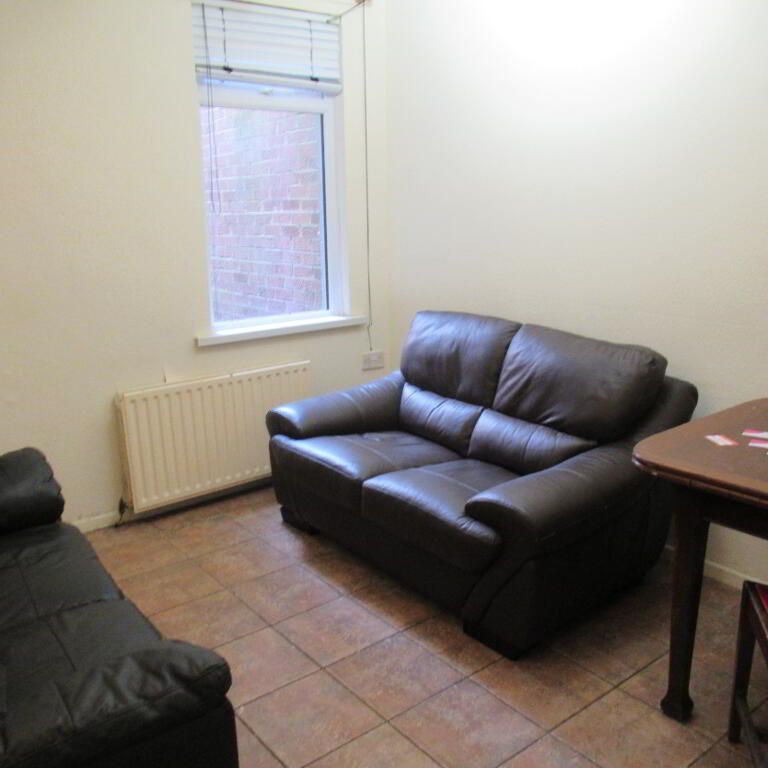 48 Carmel Street, Belfast, BT7 1QE - Photo 1