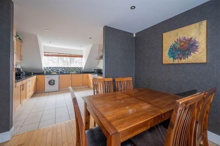 Apt 11, Acorn Hill, Belfast, BT7 3JH - Photo 2