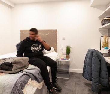 1 bedroom in a flat share to rent - Photo 4