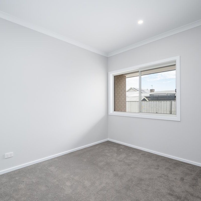3 Bedroom Newly Built Private Unit - Photo 1