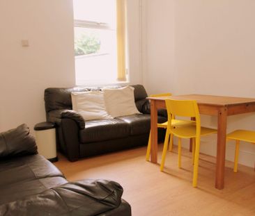 Avenue Road Extension (3 bed) - Photo 1