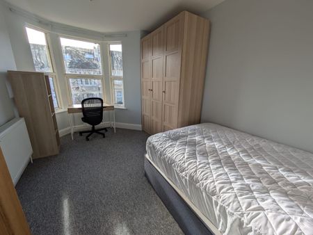 Room in a Shared House, Douglas Road, BS7 - Photo 2