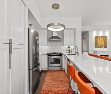 Toronto Furnished Townhouse for Rent - Stunning 2 Bedroom, 3 Bath w... - Photo 4