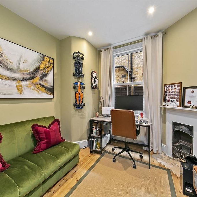 2 bedroom maisonette to rent - Photo 1