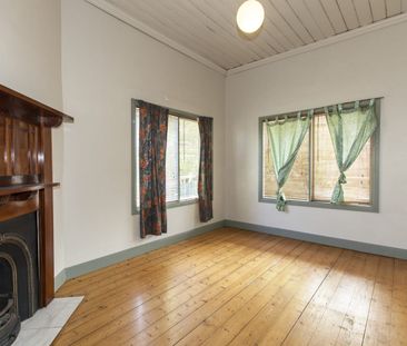 Charming, three-bedroom home - Photo 1