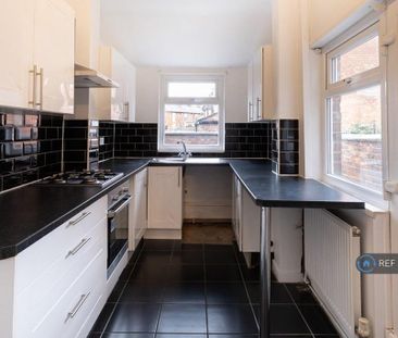 3 bedroom terraced house to rent - Photo 2