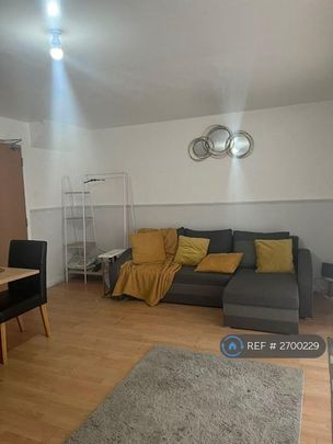 3 bedroom terraced house to rent - Photo 1