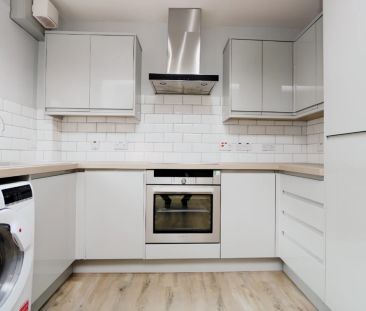 2Bedrooms, 1Bathrooms - Photo 3