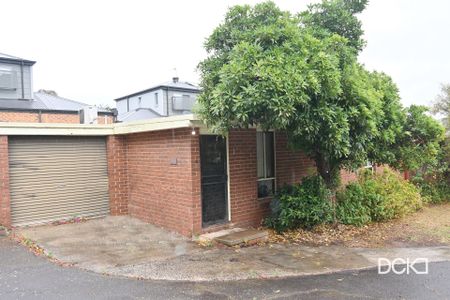 2/18A Drechsler Street Flora Hill VIC - Photo 5