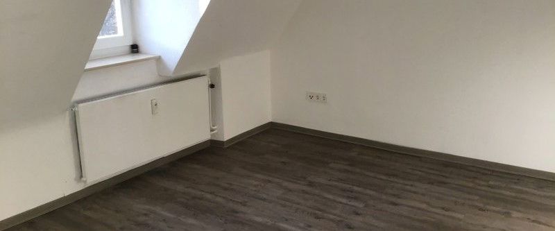 Schöne, renovierte DG-Wohnung in Eichholz - Foto 1