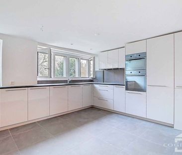 Appartement exceptionnel de 4,5 pièces au rez-de-chaussée d’une fer... - Foto 3