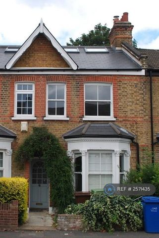 4 bedroom terraced house to rent - Photo 3