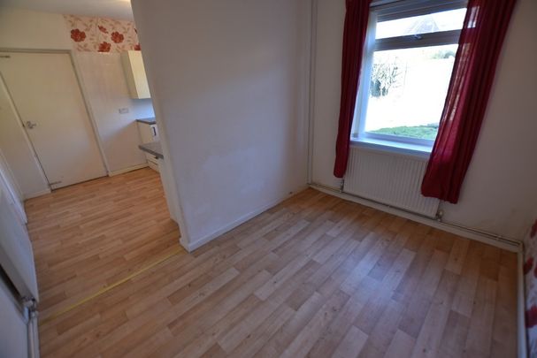 Ainsworth Avenue Horwich Bolton Lancashire - Photo 1