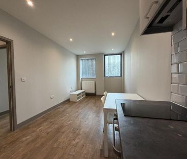 1 bedroom flat to rent - Photo 6