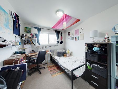 RM2-113 Calderwood Dr, Kingston, ON K7M 6L5 - Photo 3