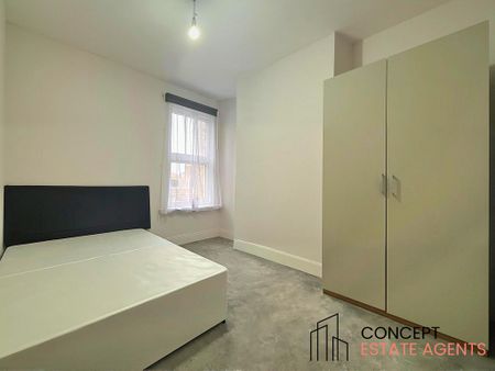 4 bedroom terraced house to rent - Photo 5