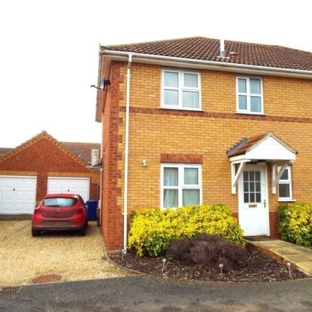 Lakenheath - Photo 1