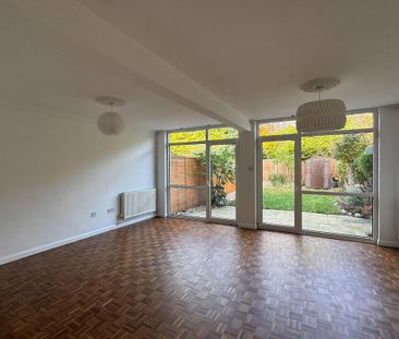 3 bedroom terraced house to rent - Photo 2