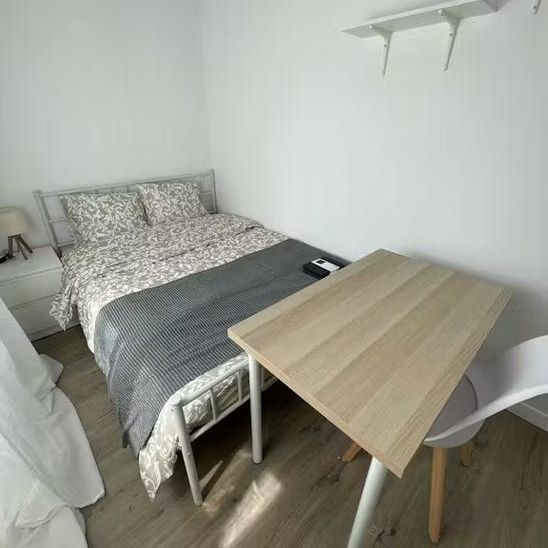 Carrer del Poeta Alberola, Valencia, Valencian Community 46018 - Photo 1