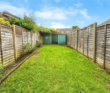 Cotterell Gardens, Twyford, Berkshire, RG10 - Photo 1