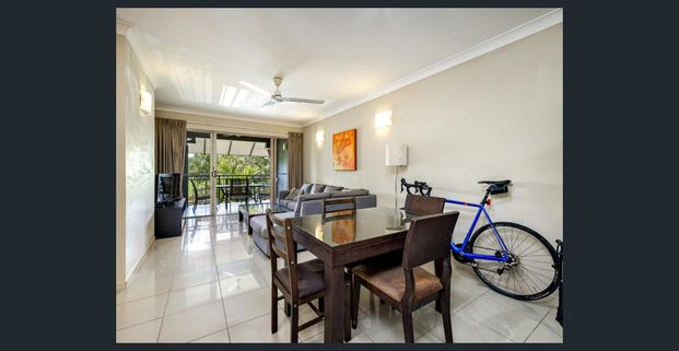 Furnished, 1 bedroom apartment, study and balcony - Photo 1