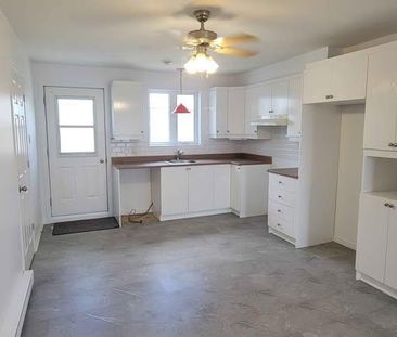 Beau 4 ½ rénové Saint-Jean-sur-Richelieu – location maintenant - Photo 2