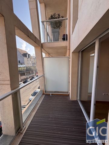 A LOUER F3 RECENT AVEC BALCON TERRASSE ET PARKING - RESIDENCE LE PANORAMIK - Photo 4