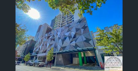 PARTIALLY-FURNISHED CITY RESIDENCE* - Photo 4