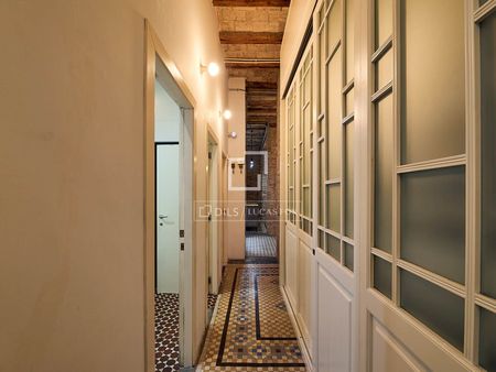 Excellent 2 Bedroom apartment for rent in El Carmen, Valencia - Photo 3