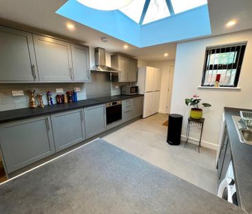 1 bedroom in a house share to rent - Photo 5