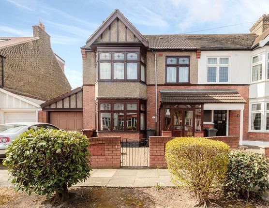 5 bedroom semi-detached house to rent - Photo 1