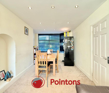 3 bedroom end of terrace house to rent - Photo 3