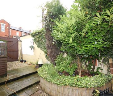 3 bedroom House To Let - Photo 2