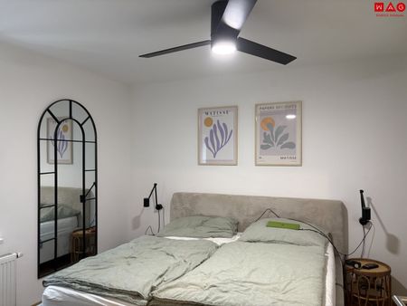 Wohn(t)raum am grünen Stadtrand von Steyr-Münichholz! Diese kompakte 4-Zimmer-Wohnung begeistert mit durchdachtem Grundriss, hellem Wohngefühl und äußerst gepflegtem Zustand! - Foto 2