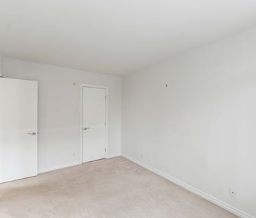 205 Bolton, Unit 222 - Photo 4