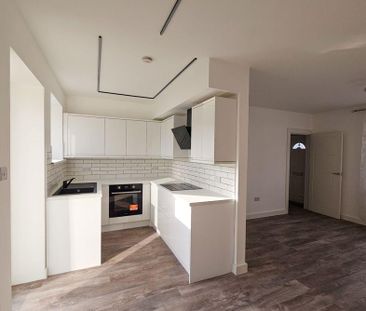 2 bed terraced house to rent in NE12 - Photo 6