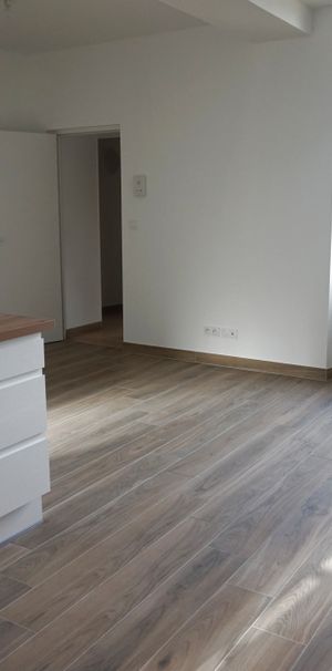Location Appartement 6 pièces 56m² CHATEAUDUN 28200 - Photo 1