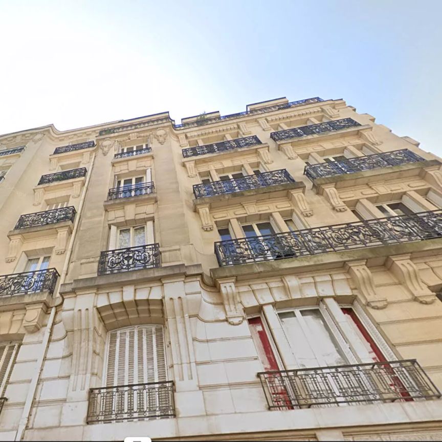 Élégant Appartement Haussmannien 2 chambres - refait à neuf - 105 m2 - Photo 2