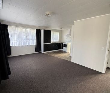 CHARMING 2BR TOWNHOUSE - Photo 5