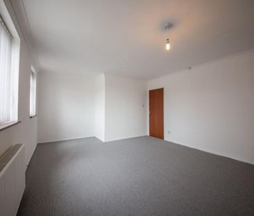 2 bedroom semi-detached house to rent - Photo 2