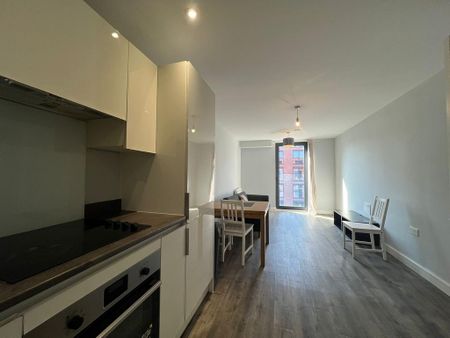 2 bedroom flat to rent - Photo 3