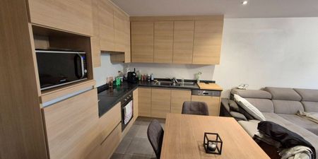 Appartement te huur in Ertvelde voor € 800 met 2 slaapkamers - Foto 2