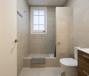 Carrer de Mallorca, Barcelona, Catalonia 08037 - Photo 3