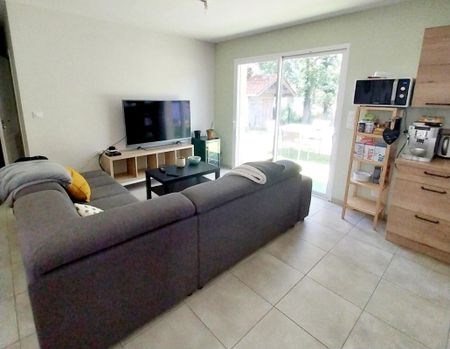 Location Maison 4 pièces 80m² ST DENIS DE PILE 33910 - Photo 3