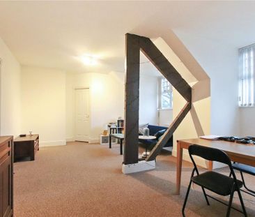 2 bedroom penthouse to rent - Photo 1