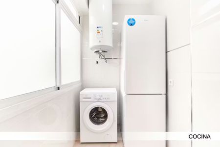 Avenida Alvar Núñez, Sevilla, Andalusia 41010 - Photo 4