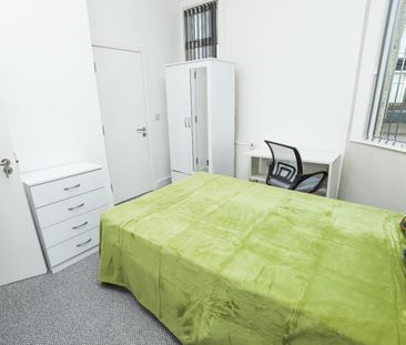 5 bedroom House To Let Total Size: 1314 SQ FT - Photo 3