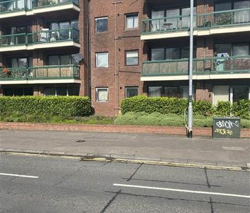 8 Balmoral Court, Finaghy, Belfast, BT9 7GR - Photo 2