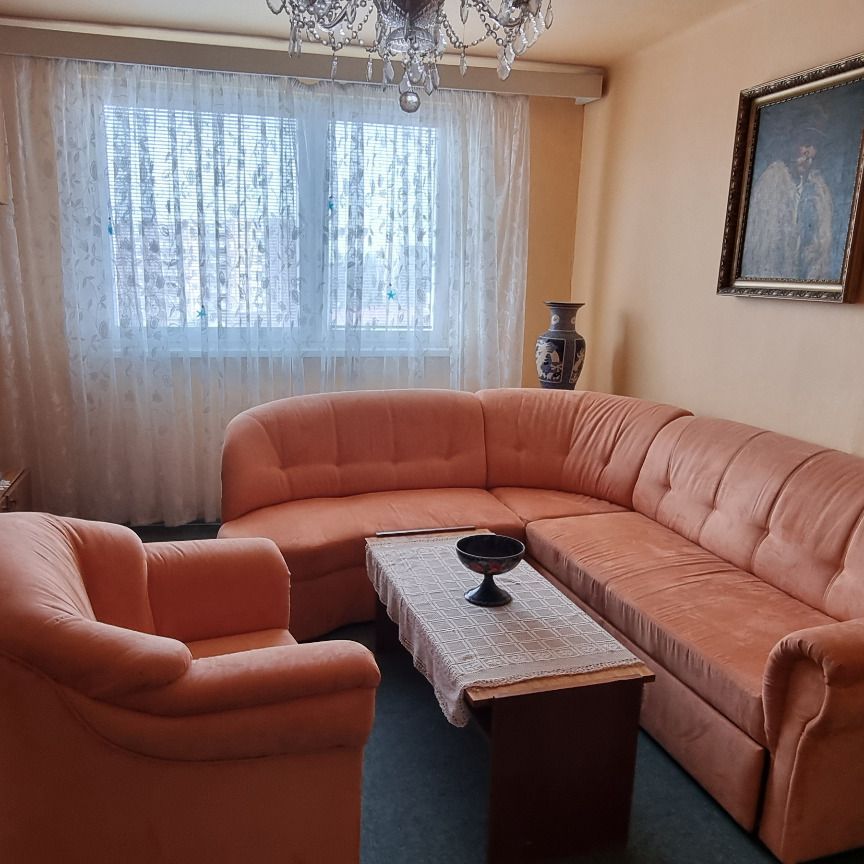 3 izbový byt na prenájom 68m2, Nové Zámky - Fotografia 1